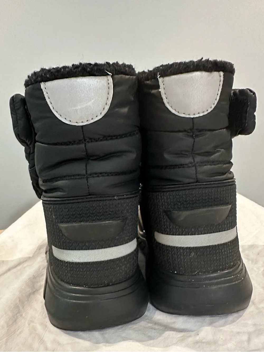 Hunter Kids Black Winter Snow Boots with Fleece Cuff